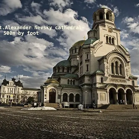Exceptional Refurnished Location Appartement