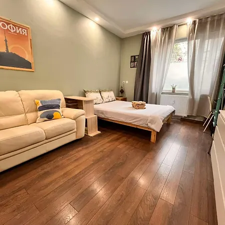 Apartment Exceptional Refurnished Location